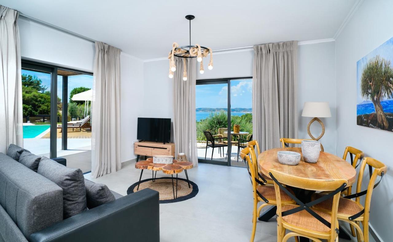 Videre Luxury Suites 포토스 외부 사진