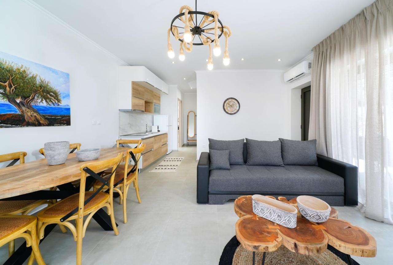 Videre Luxury Suites 포토스 외부 사진