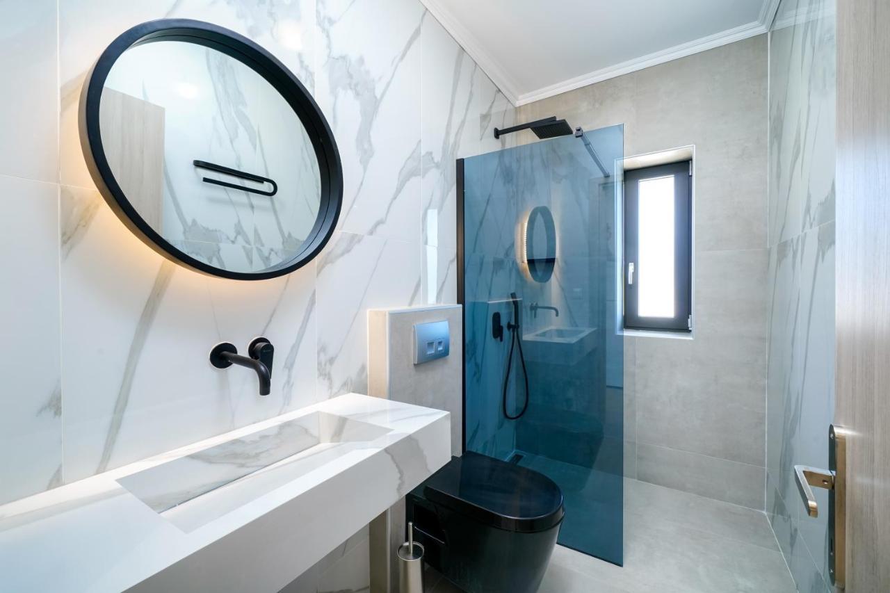 Videre Luxury Suites 포토스 외부 사진