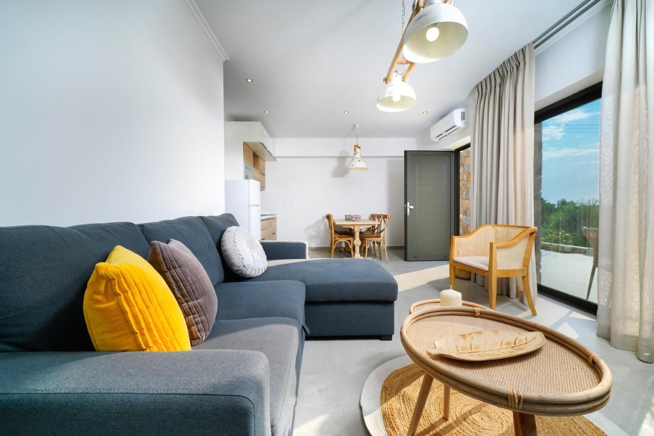 Videre Luxury Suites 포토스 외부 사진