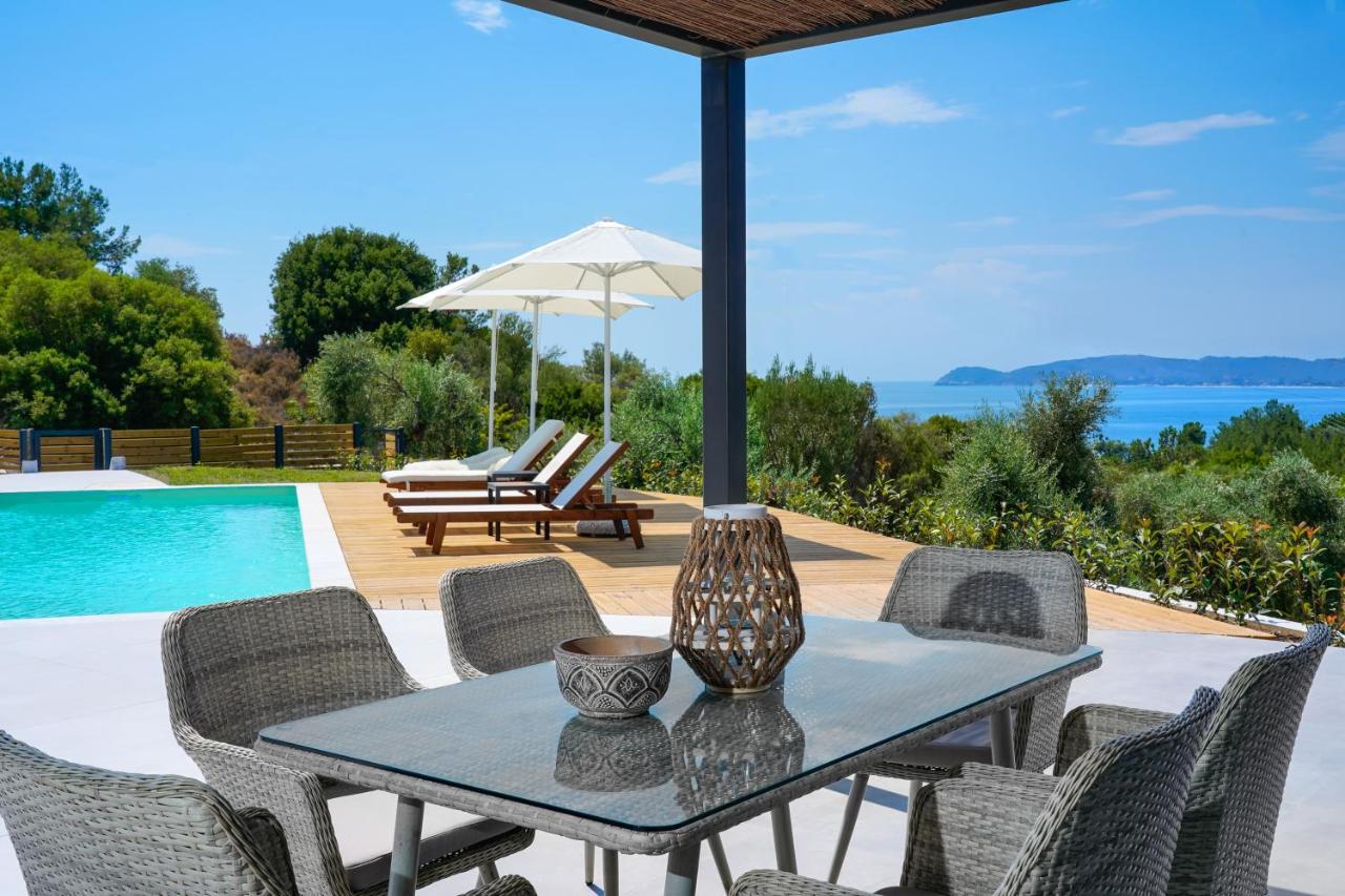 Videre Luxury Suites 포토스 외부 사진