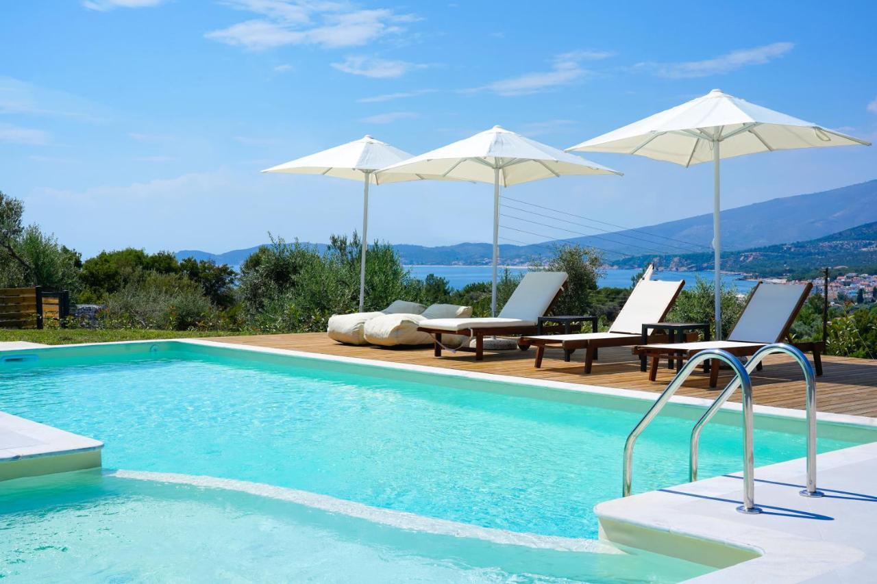 Videre Luxury Suites 포토스 외부 사진
